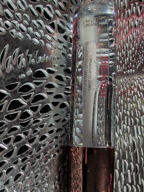 bloom Passion Fruit Seed Infused Lip Oil